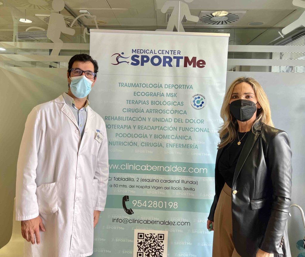 Visita de la Dra. Graña Clínica Clever) a SportMe Medical Center - Sportme Deportiva Sevilla