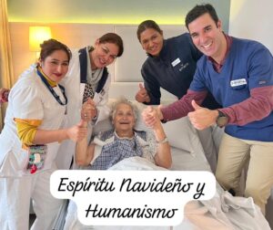 Cuidar a nuestros mayores,Visita del Dr Bernáldez a paciente Residencia de Mayores